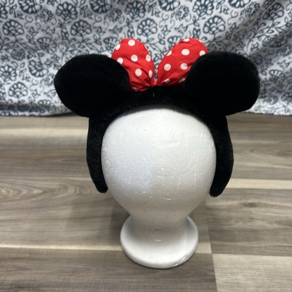 🏁 Black Headband with Red Polka Dot Bow - Picture 4 of 5